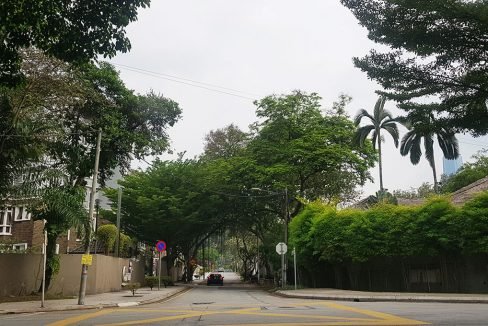 Ampang-Uthant-surrounding2