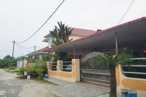 Kampong Bali new village houses-facing subject property