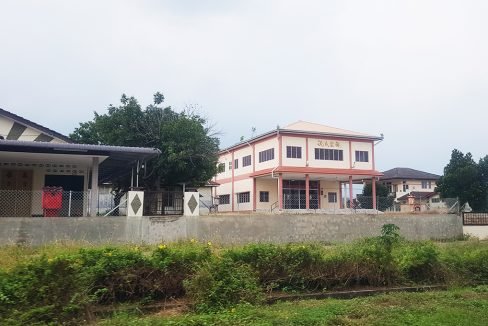 Kampong Bali new village main road building
