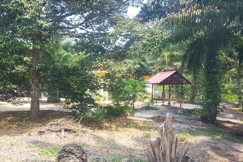 Pantai Remis 2 acres flat land neighbour