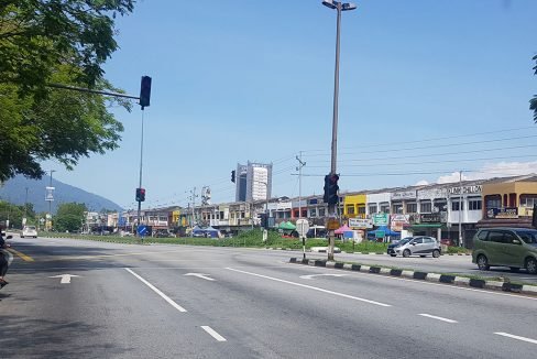 Silibin-housing-land-surrounding-commercial-area