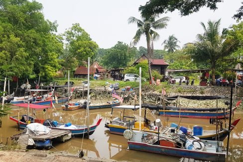 Fishing village nearby