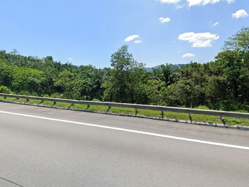 Tanjung Malim, Perak – 8 acres Freehold Oil Palm Land (Beside North-South Highway, great for brand exposure)